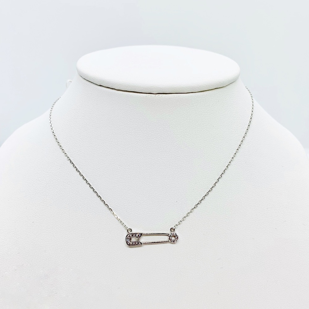 Mini Baby pins necklace